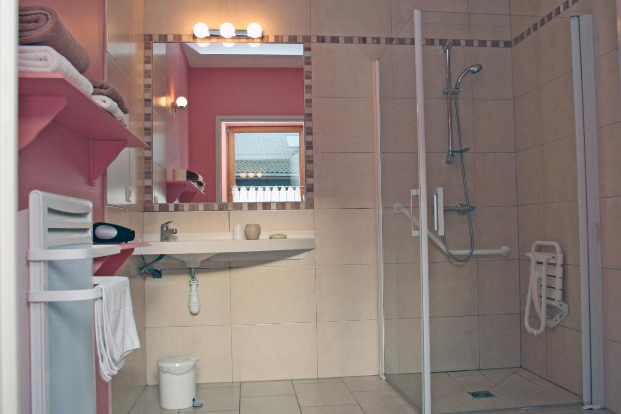 Bed and Breakfast Ferme Brocart Bouvines Екстер'єр фото